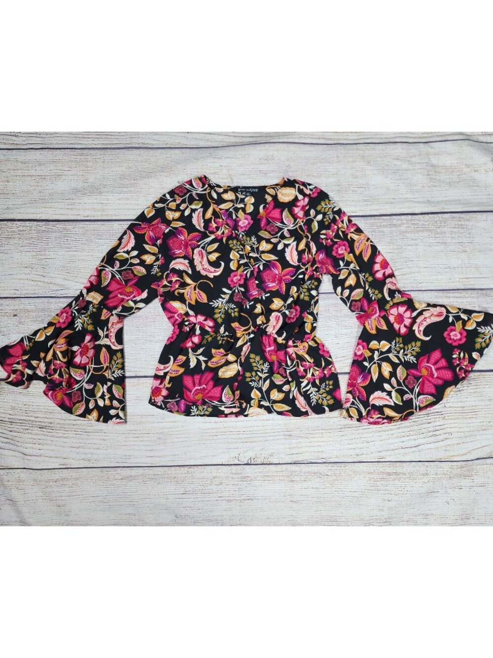 Sam & Jess Floral Black Pink Bell Sleeve Top Petite Small Hippie 70's Peplum